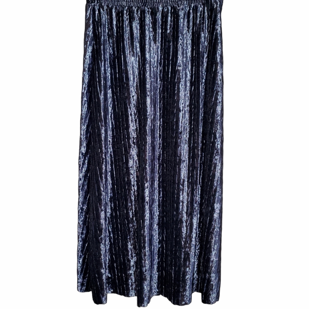 Very J Velvet Navy Pleated Skirt Size: Medium